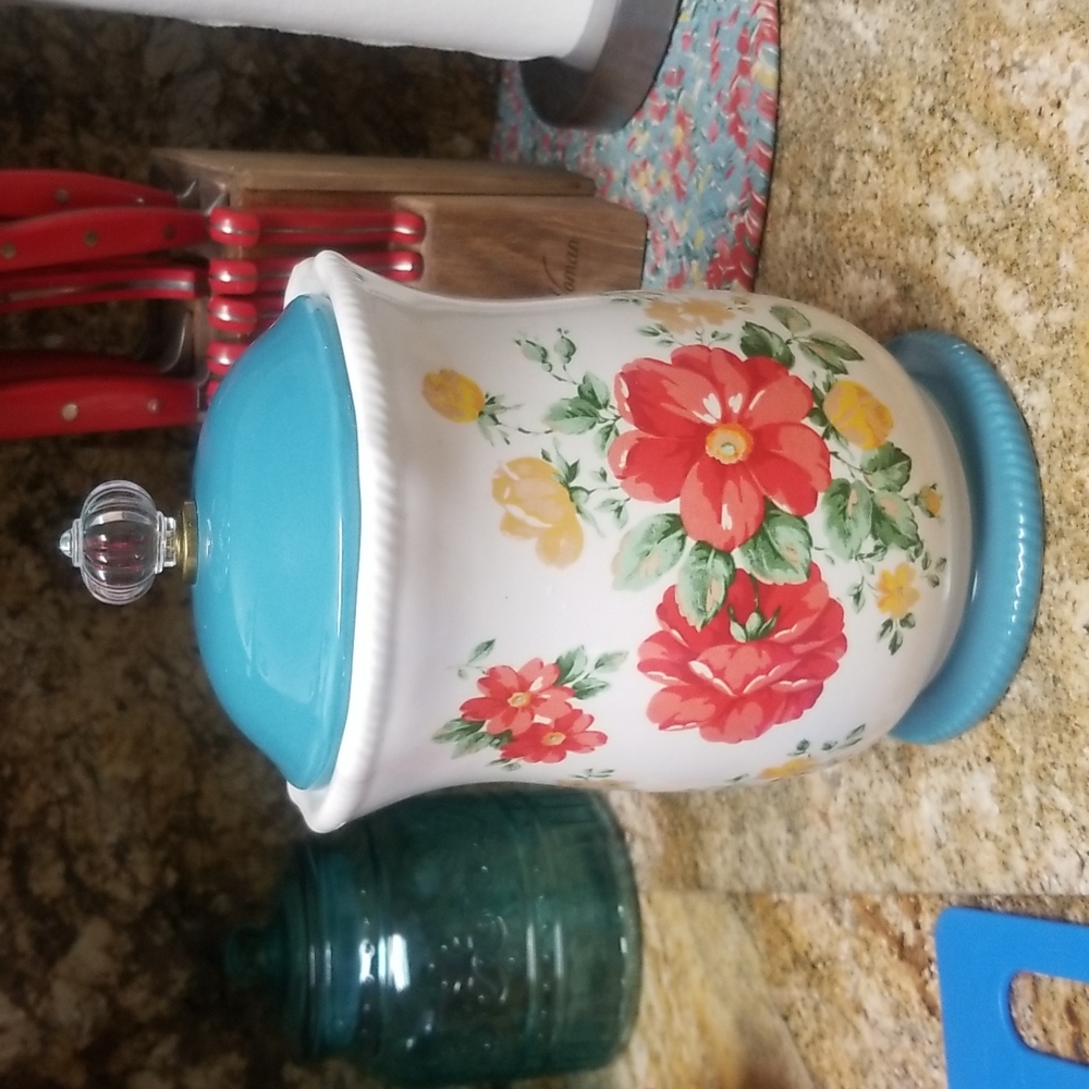 Pioneer Woman cookie jar